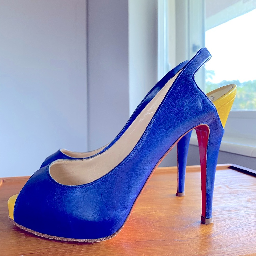 Christian Louboutin Blue/Yellow Leather Peep Toe
